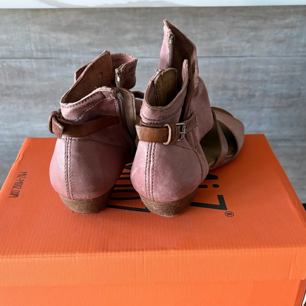 Miz Mooz Women's Mauve and Tan Sandals - Picture 4 of 5